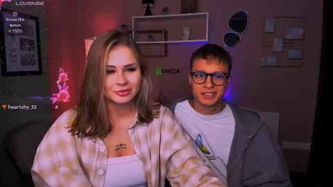 Sam online show from October 27, 8:13 pm