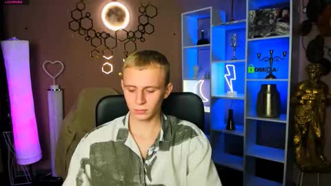 Sam online show from November 24, 8:08 pm