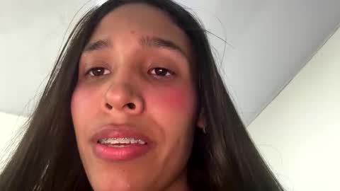 Snapshot of sam_robert17 chatting on March 26, 1:33 am Samantha Roberts online show from March 26, 1:33 am