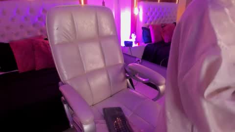 samabiecrussie online show from February 26, 4:11 am