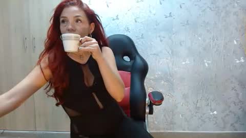 Snapshot of samanta_brownn_ chatting on September 12, 11:21 am samanta online show from September 12, 11:21 am