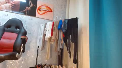 samanta online show from February 14, 11:18 am