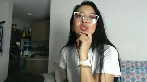 Snapshot of samanta_xi chatting on May 28, 4:15 pm samanta online show from May 28, 4:15 pm