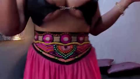 Snapshot of samantablake chatting on January 18, 10:02 pm Samanta online show from January 18, 10:02 pm