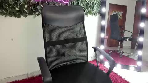 samantaortiz_ online show from November 17, 7:19 pm