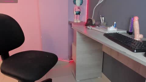Snapshot of samantha__cooper__ chatting on January 23, 11:26 pm Samantha  online show from January 23, 11:26 pm