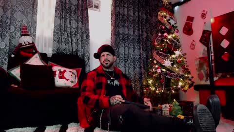 Snapshot of samantha_abrill chatting on December 10, 11:51 pm Samantha and Victor online show from December 10, 11:51 pm