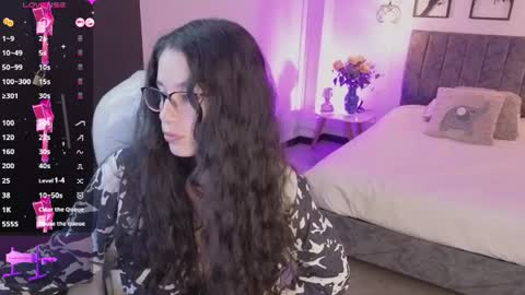Snapshot of samantha_blow chatting on June 18, 2:56 am samantha_blow online show from June 18, 2:56 am
