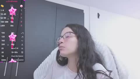 Snapshot of samantha_blow chatting on July 17, 3:24 am samantha_blow online show from July 17, 3:24 am