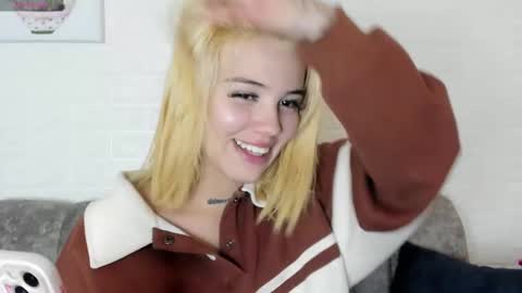 samantha_browwnn online show from January 25, 10:28 pm