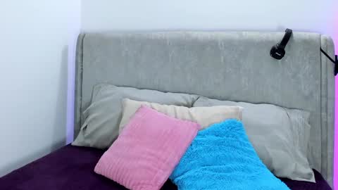 Samantha Ferrec online show from December 6, 11:36 pm