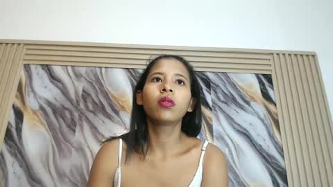 Snapshot of samantha_fox_squirt chatting on July 5, 1:01 am lizzy online show from July 5, 1:01 am