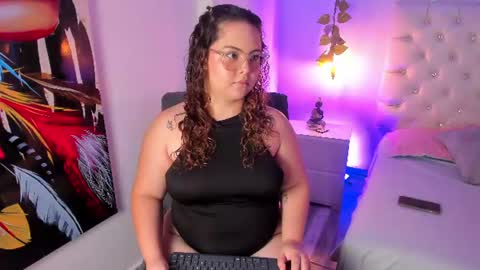 samantha greey  online show from July 9, 12:53 pm