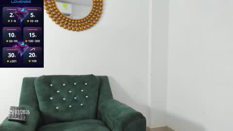 samantha_tayl0r online show from February 26, 5:28 am