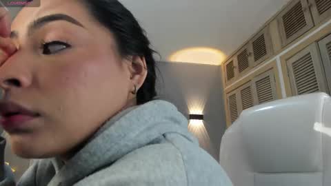  Samanthaa online show from November 21, 11:31 am