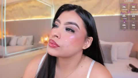 Snapshot of samanthaa_22_ chatting on July 17, 11:39 am Samanthaa online show from July 17, 11:39 am