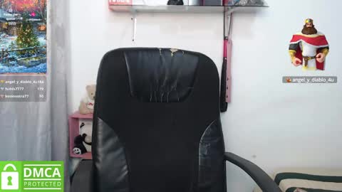 sam online show from January 9, 4:17 pm