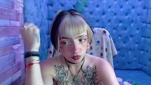 Samantha Smitth online show from October 16, 4:13 am