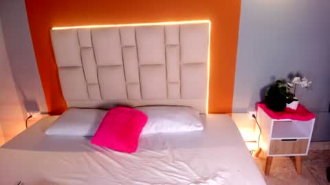 samanthafoxy_ online show from July 16, 11:49 am