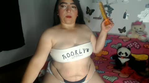 Snapshot of samanthakler17 chatting on June 25, 7:02 am samantha online show from June 25, 7:02 am