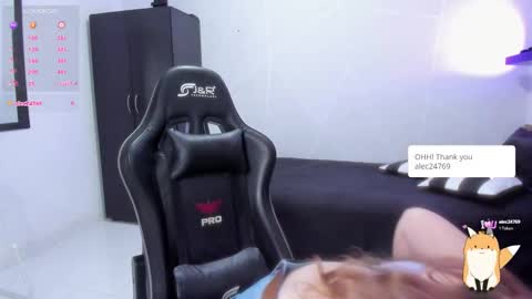 Snapshot of samanthaleon chatting on November 3, 7:48 pm Samantha samy online show from November 3, 7:48 pm