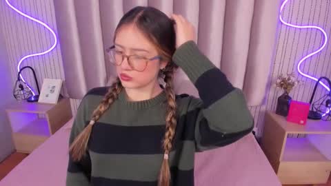 Alejandra  online show from December 2, 1:39 pm