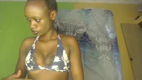 Snapshot of samanthjey chatting on March 15, 4:29 am manth online show from March 15, 4:29 am