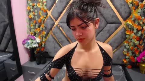Snapshot of samanttha_cherry chatting on January 16, 7:41 pm samanttha_cherry online show from January 16, 7:41 pm