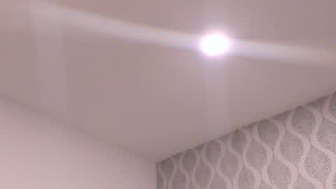 Snapshot of samara_warren chatting on December 16, 9:14 am Samara Warren online show from December 16, 9:14 am