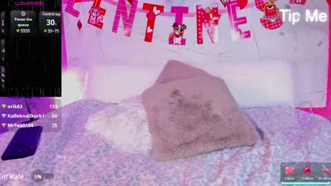 Snapshot of samaraeyes chatting on February 24, 1:13 am -- -- online show from February 24, 1:13 am