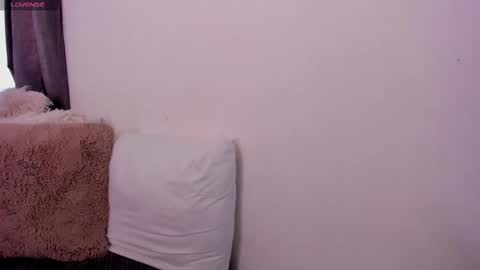 Snapshot of samaraeyes chatting on September 14, 5:34 pm -- -- online show from September 14, 5:34 pm