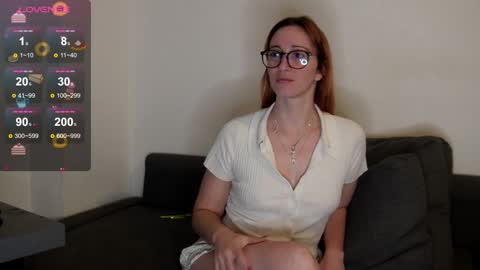 Snapshot of samarafromthewell chatting on December 11, 10:16 pm Samara From The Well online show from December 11, 10:16 pm