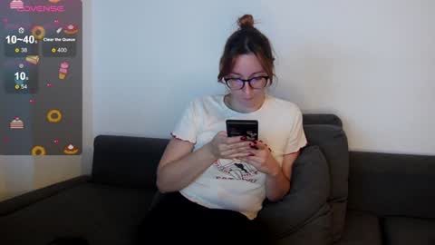 Snapshot of samarafromthewell chatting on December 26, 10:52 pm Samara From The Well online show from December 26, 10:52 pm