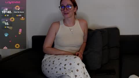 Snapshot of samarafromthewell chatting on January 14, 4:50 pm Samara From The Well online show from January 14, 4:50 pm