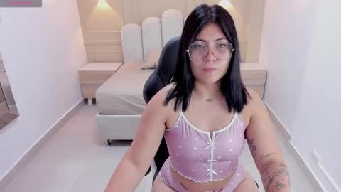 samaralee3 online show from February 18, 2:51 am