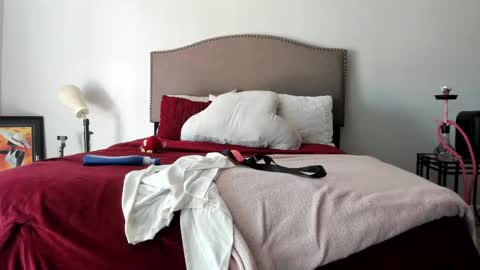 Yaya online show from September 8, 8:52 pm