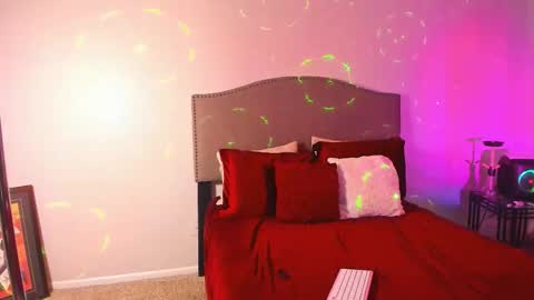 Yaya online show from November 12, 8:48 am