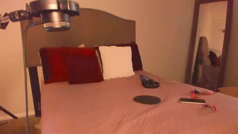 Yaya online show from April 18, 4:05 am