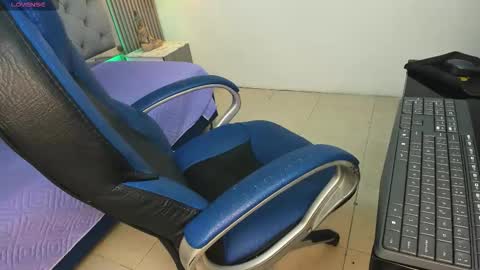 Sam online show from February 3, 12:32 pm