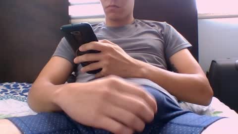 samblade online show from April 1, 12:50 pm