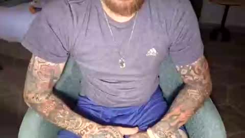 Snapshot of samboiamtho chatting on December 19, 10:56 am samboiamtho online show from December 19, 10:56 am