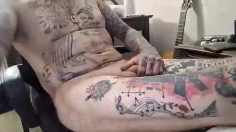 Snapshot of samboiamtho chatting on February 13, 10:02 am samboiamtho online show from February 13, 10:02 am