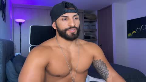 Sam Dornan online show from January 20, 7:04 pm