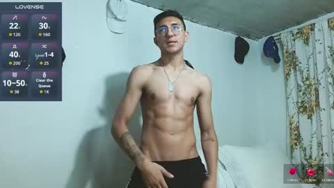 Snapshot of samfox_ chatting on April 26, 12:03 pm SAM online show from April 26, 12:03 pm