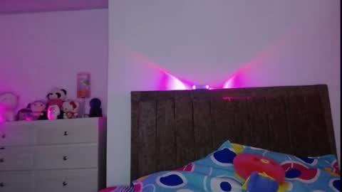 Snapshot of samirabunny_222 chatting on June 29, 6:19 pm Danna dulce online show from June 29, 6:19 pm