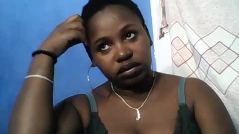 Snapshot of samirah_69 chatting on July 1, 6:29 pm samirah_69 online show from July 1, 6:29 pm