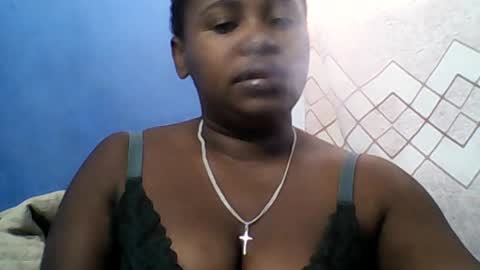 Snapshot of samirah_69 chatting on July 6, 6:43 am samirah_69 online show from July 6, 6:43 am