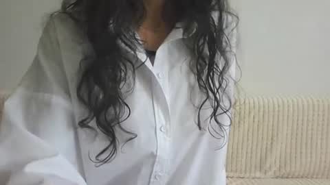 Snapshot of samiraqfresh chatting on June 15, 11:45 am SamiraQFresh online show from June 15, 11:45 am