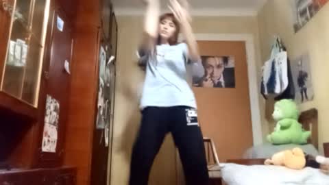 Mira online show from November 19, 4:18 pm