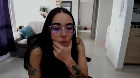 SARA online show from December 17, 8:26 pm